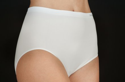 Selene vyšší kalhotky 704 bílé bezešvé